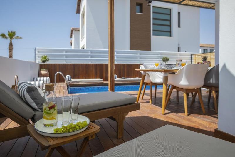 Chris Le Mare Luxury Villa