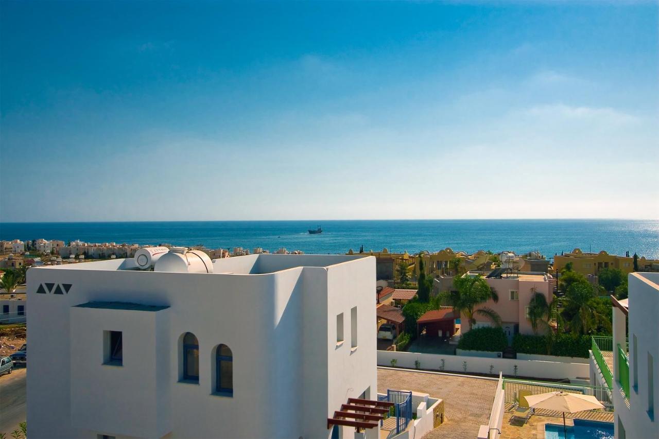 Meltemi * Paphos