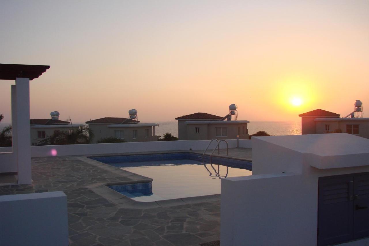 Meltemi Villa *