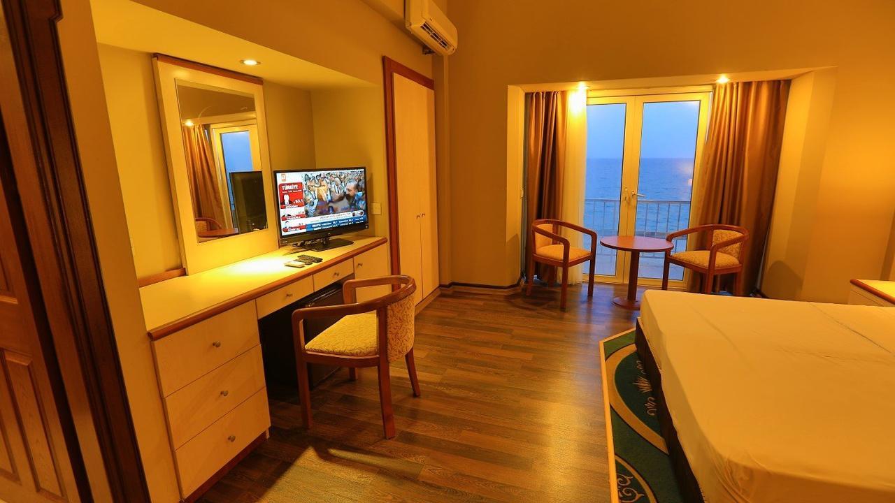 Hotel Bogaz On A Sandy Beach