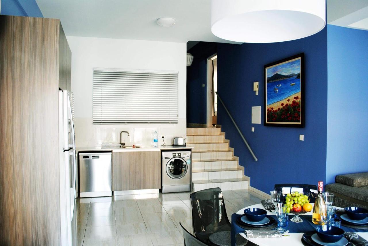 Luxury City Center Duplex 3 Bdr * Larnaca