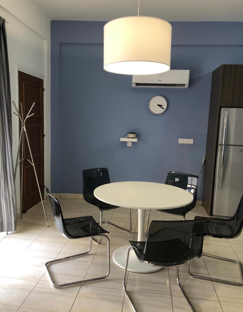Luxury City Center Duplex 3 Bdr Apartment Larnaca