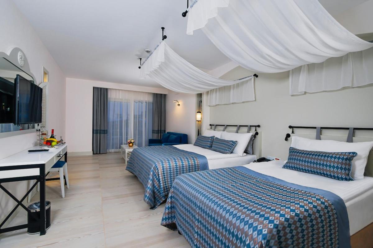 Limak Cyprus Deluxe Hotel 5*