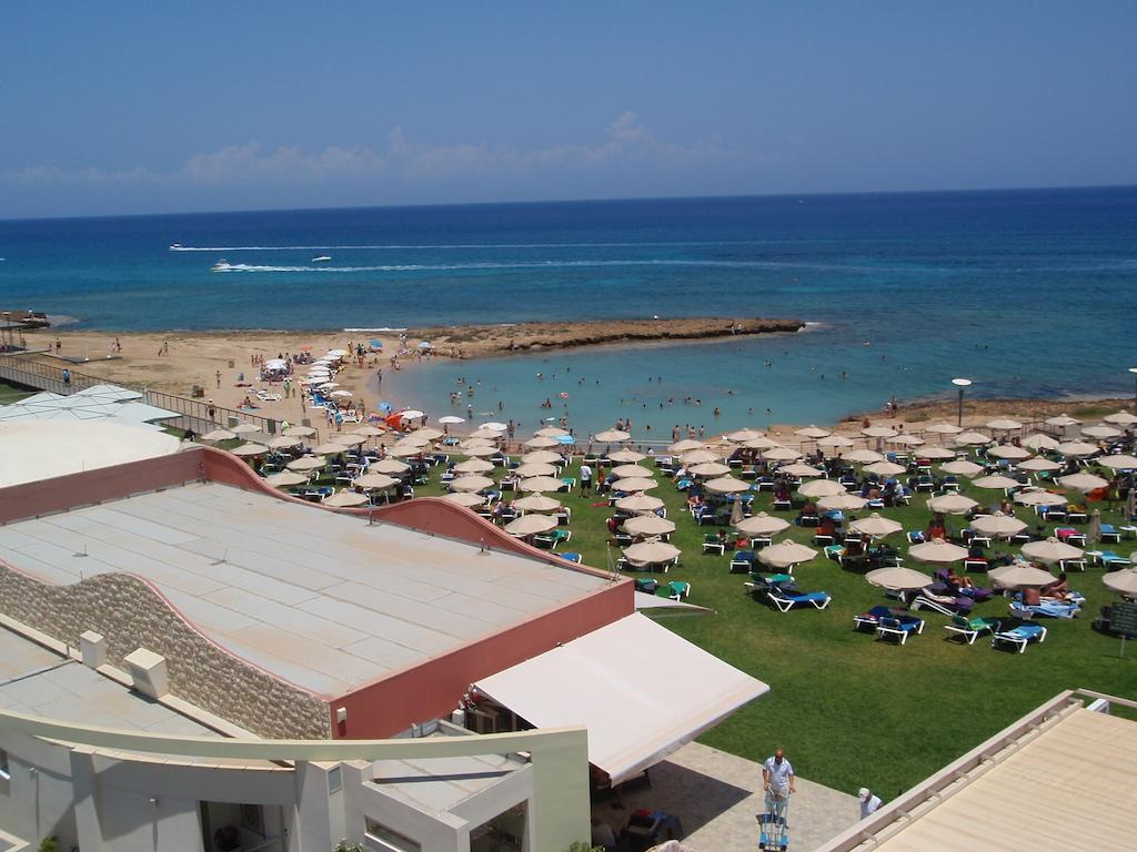 Polyxenia Isaak Dafni Villa Protaras