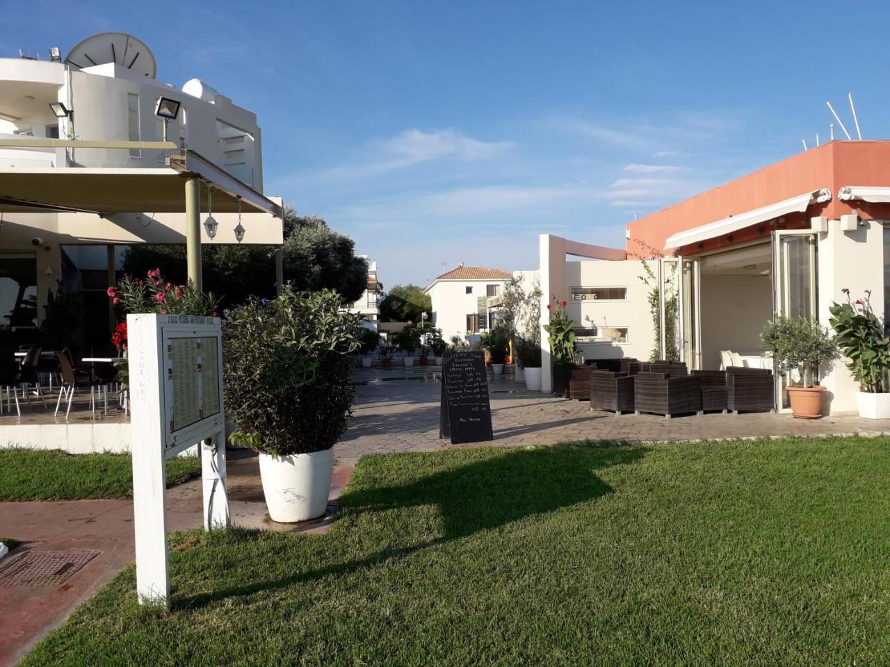 Ruby Villa *