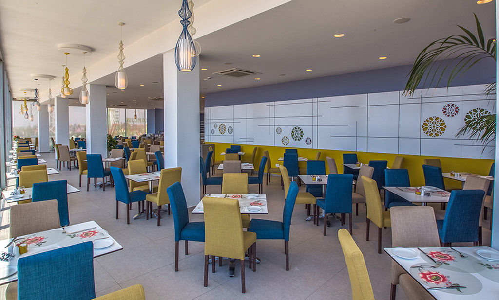 Hotel Nicholas Color 4*