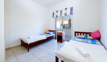 Alex Villa Paralimni