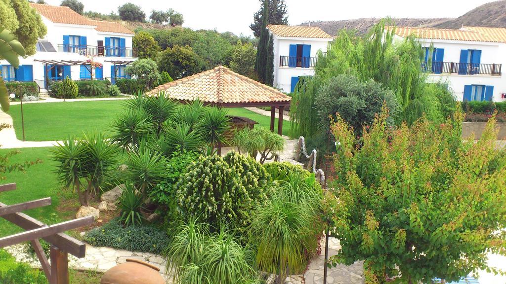Hylatio Tourist Village 3* Pissouri
