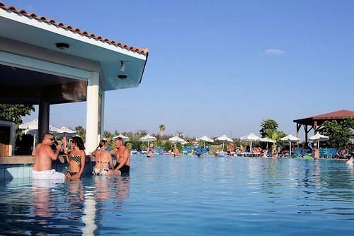 Avanti Village Aparthotel 4*