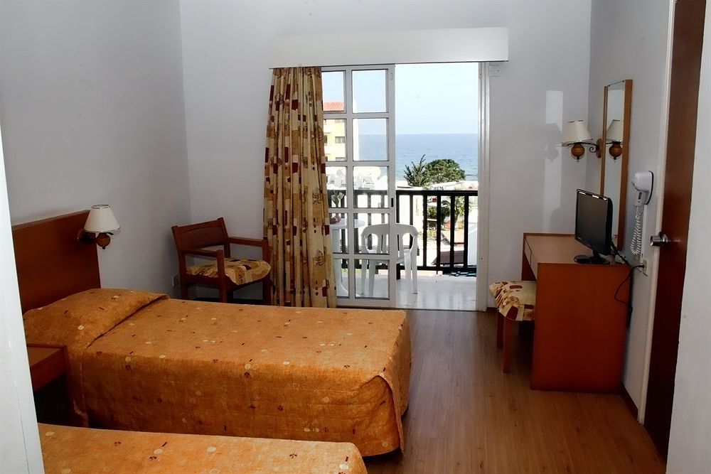 Anais Bay 3* Protaras