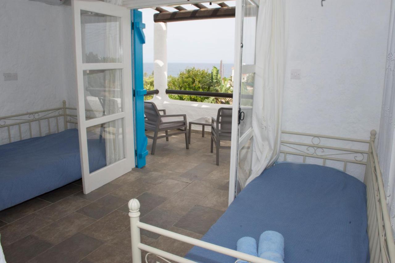 Votsalo Villa Pomos