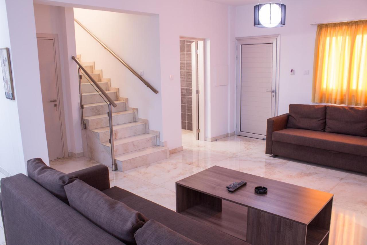 Villa Makronissos Ayia Napa