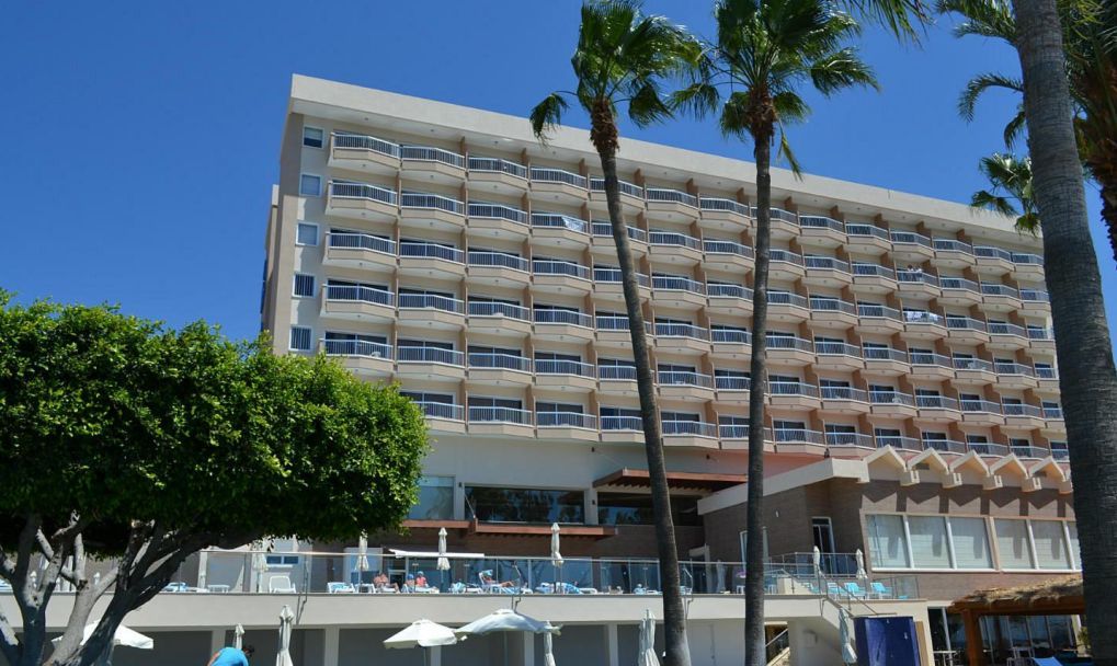 Hotel Poseidonia 4*