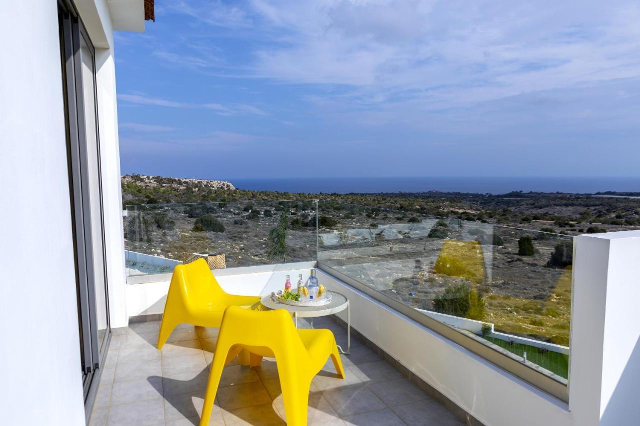 Greco Hilltop Views *
