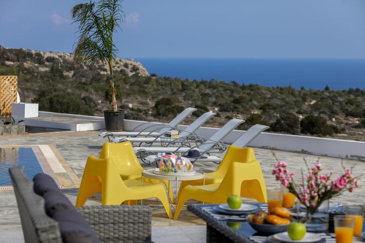 Greco Hilltop Views Pousada