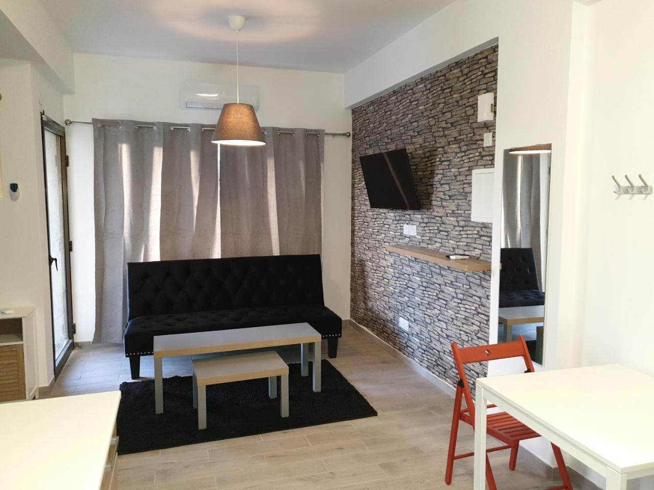 Mylos Court * Limassol