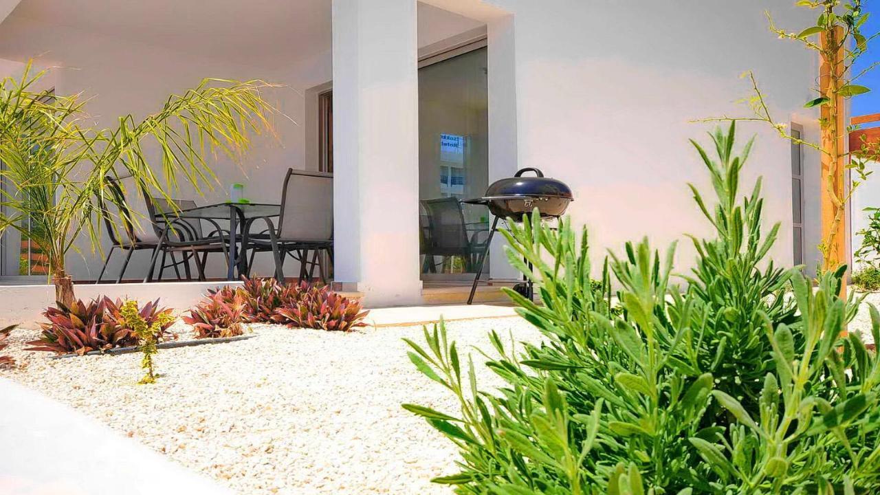 Nasia Villa *