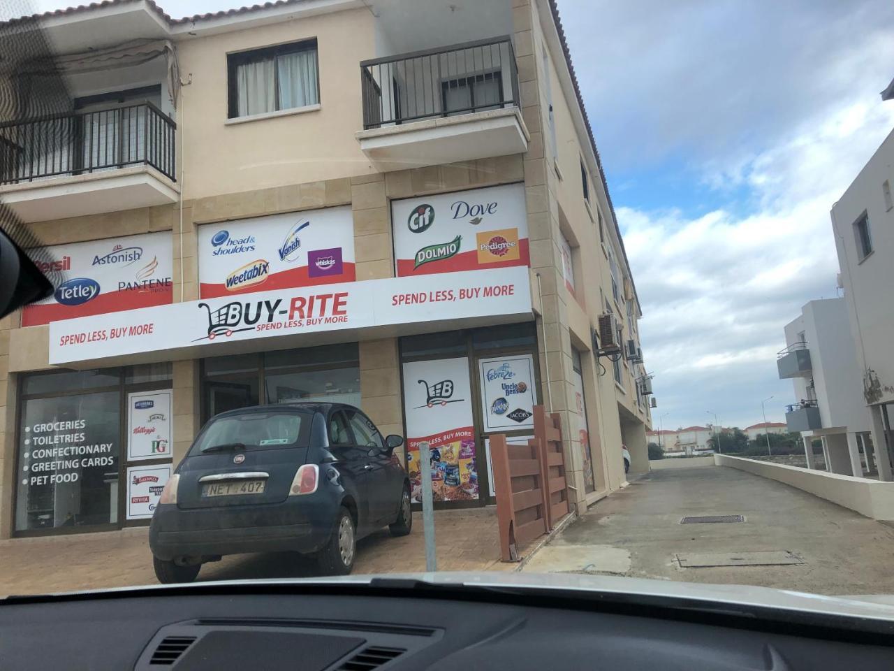 Luxury 2 Bed Next To The