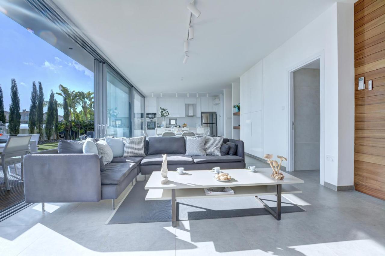 Villa White Pearl