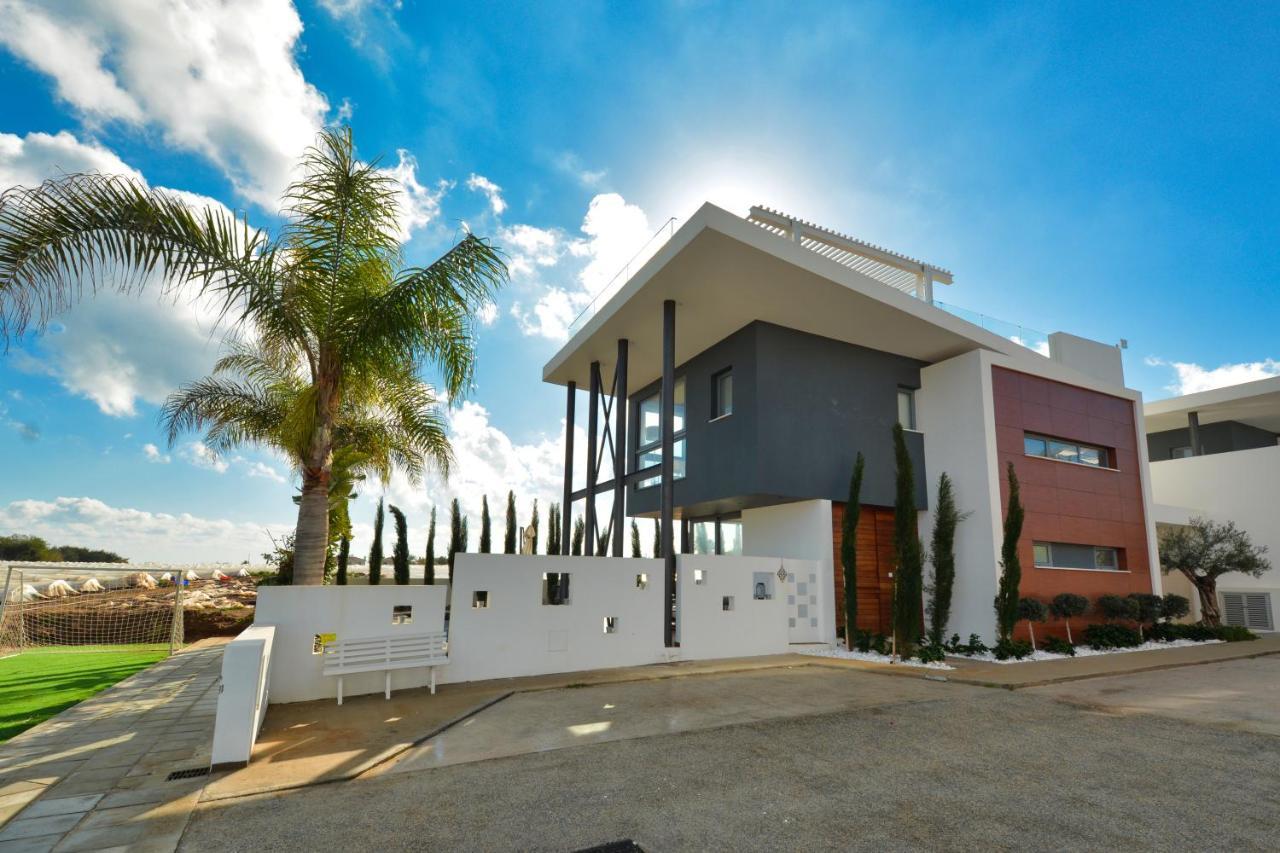 White Pearl Villa