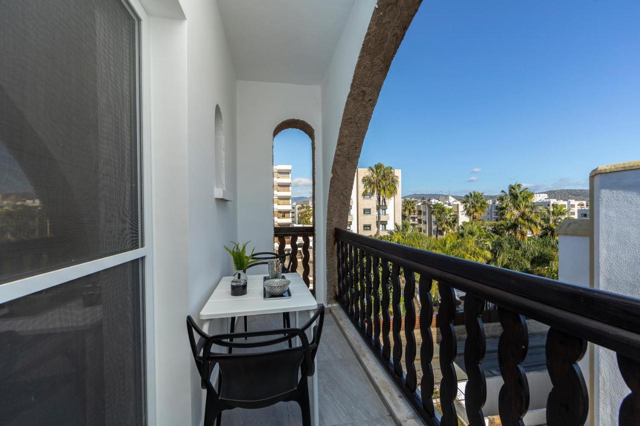 Castle Apartment *