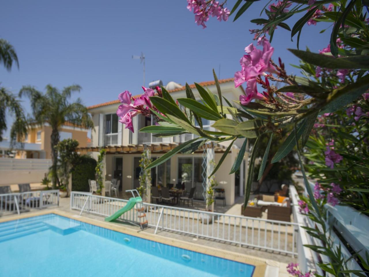 Asteria By The Sea * Protaras