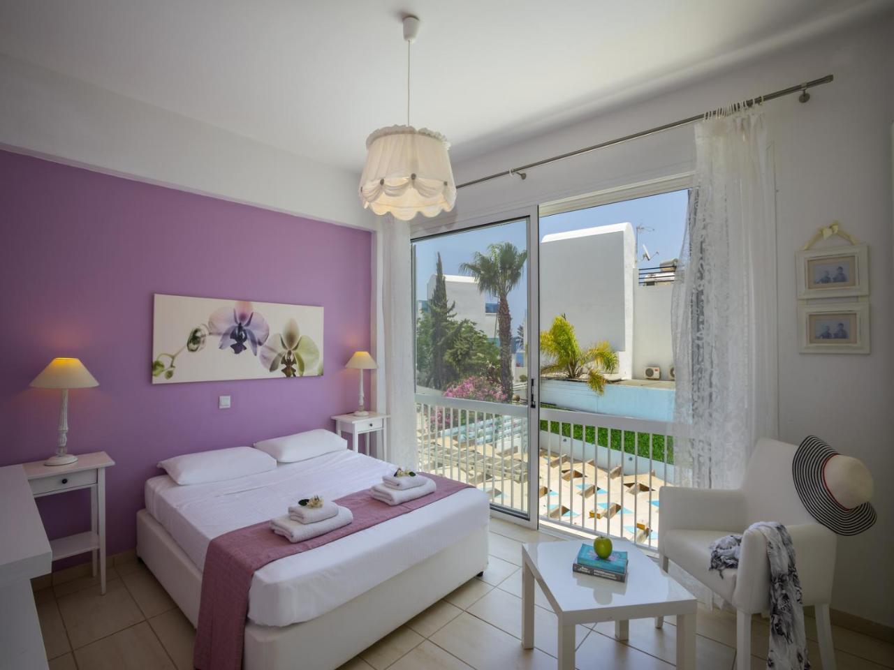 Asteria By The Sea *