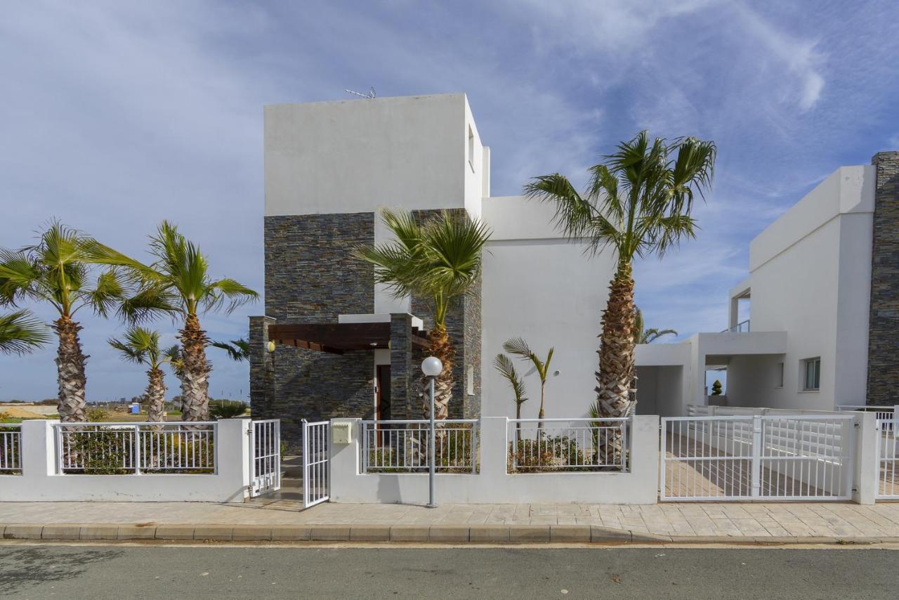 Faros Beachfront Villa
