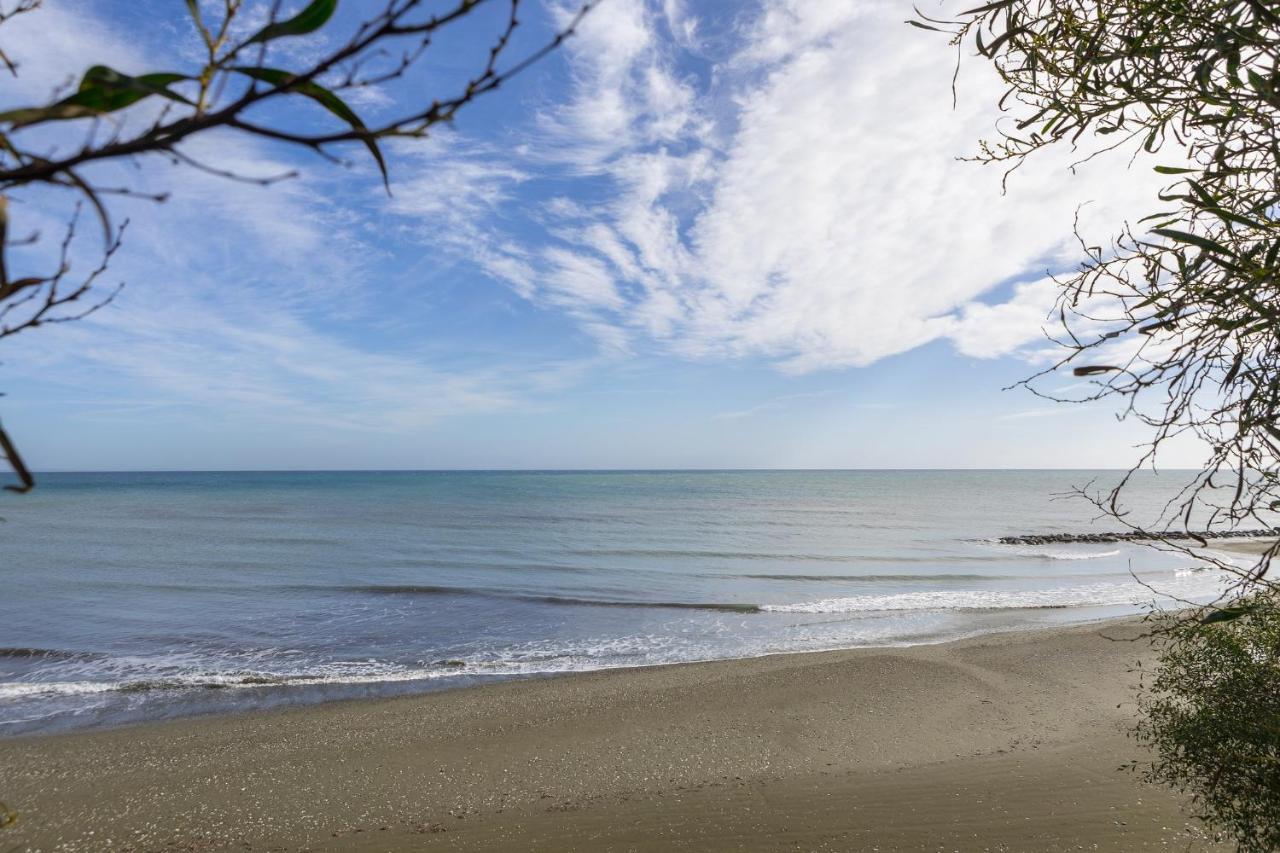 Faros Beachfront Perivolia