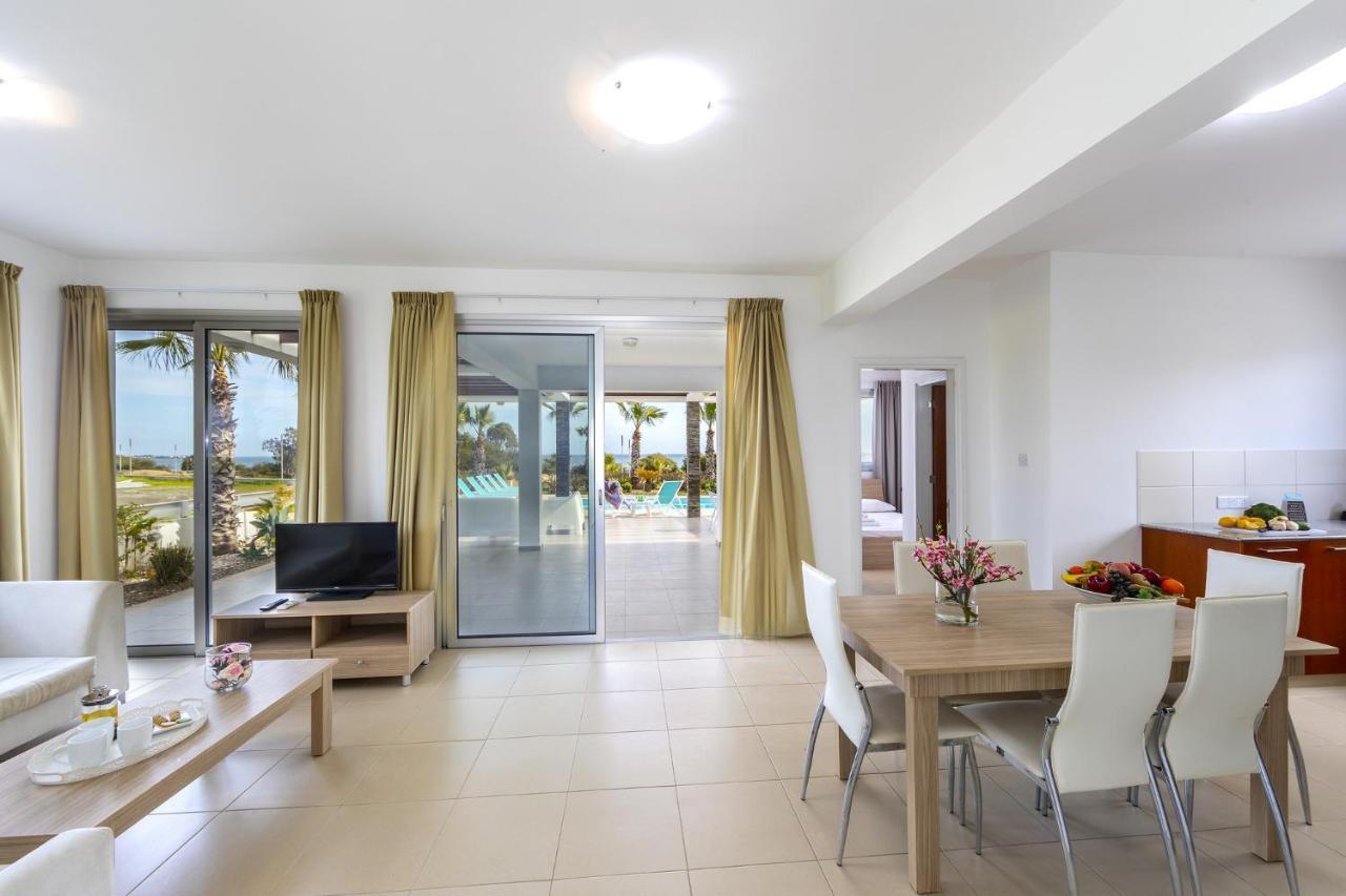Faros Beachfront Villa Perivolia