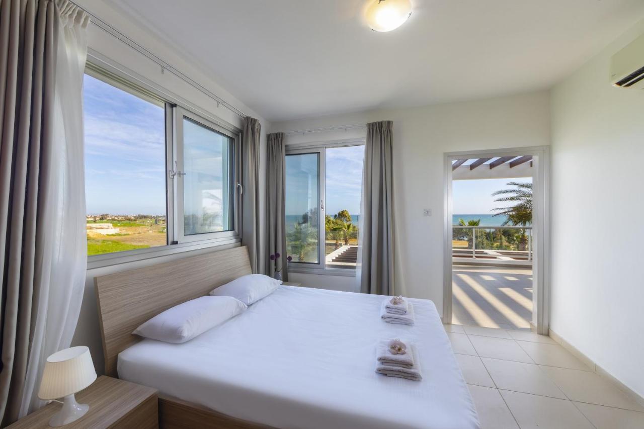 Villa Faros Beachfront