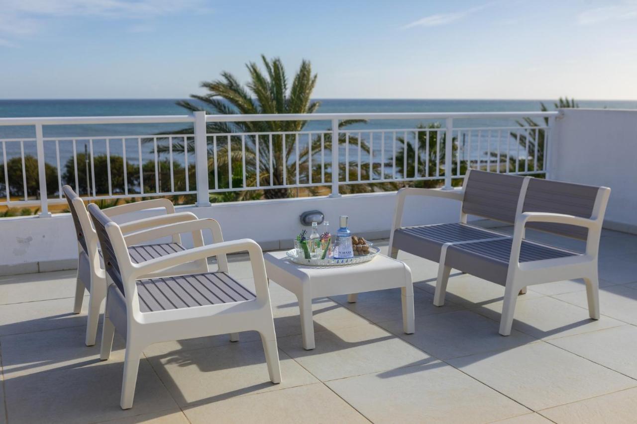 Faros Beachfront *