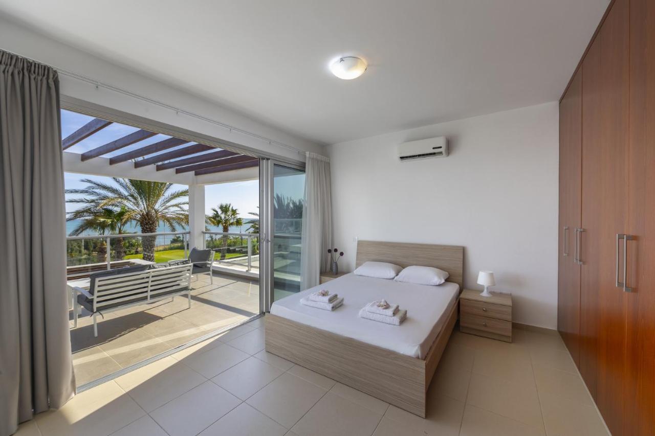 Villa Faros Beachfront