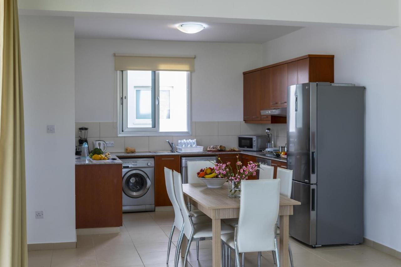 Villa Faros Beachfront Perivolia