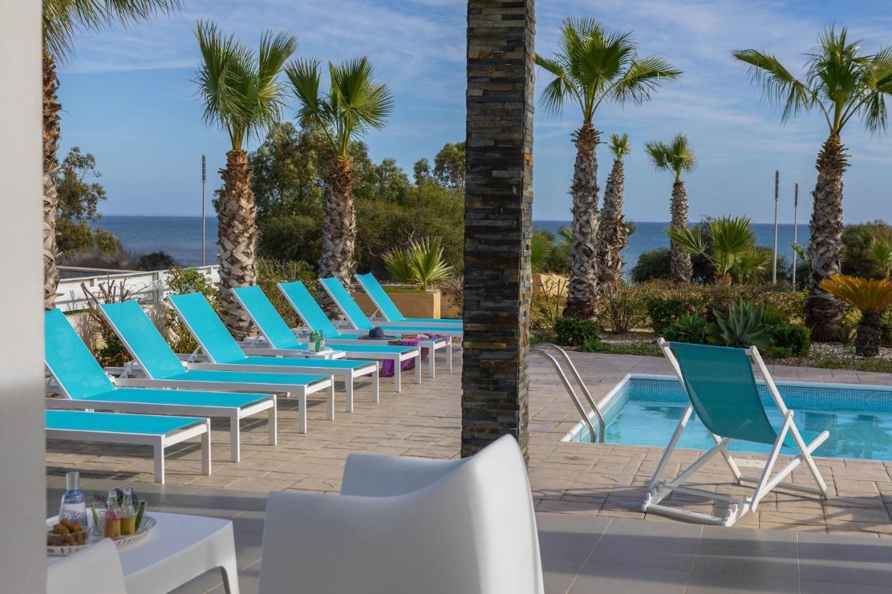 Villa Faros Beachfront *
