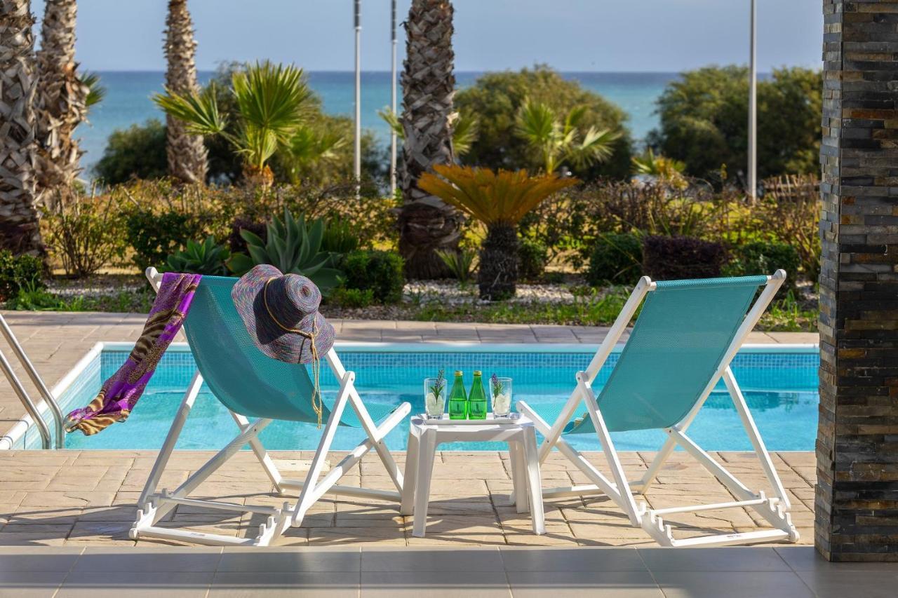 Villa Faros Beachfront Perivolia