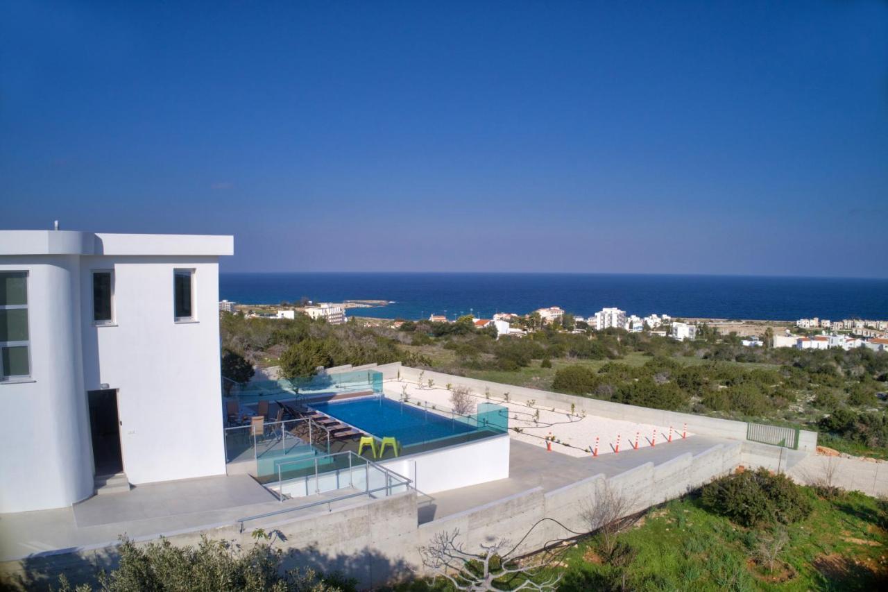 Aetopetra Villa