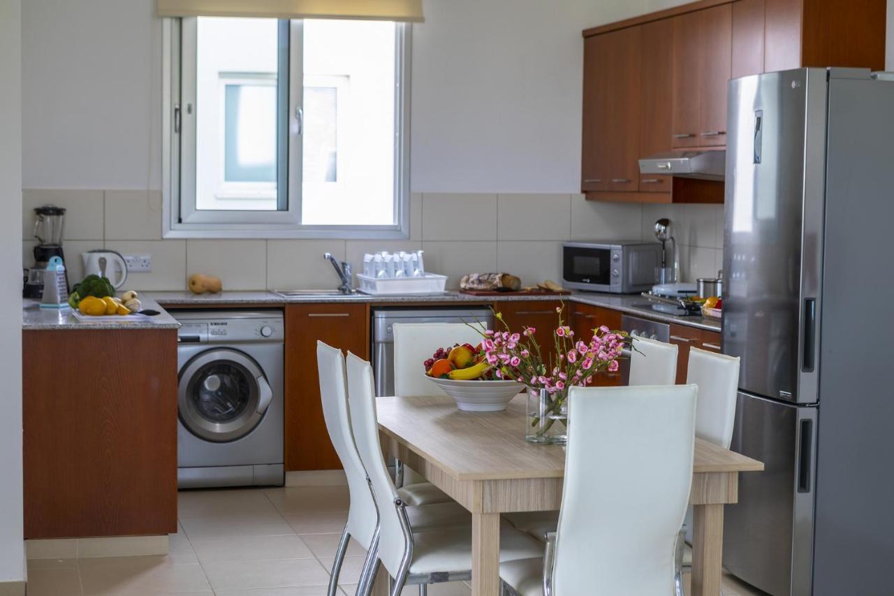 Villa Faros Beachfront Perivolia