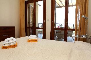 Aphrodite Hills Residences 5*