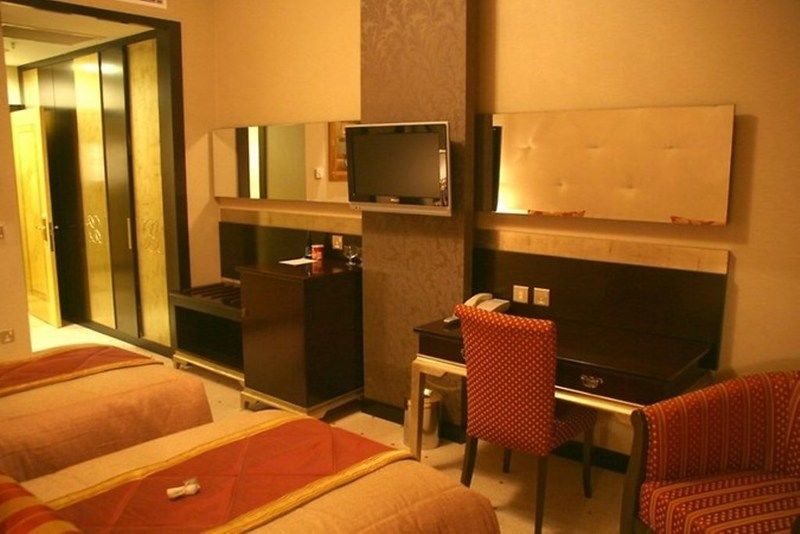 Hotel The Savoy Ottoman Palace