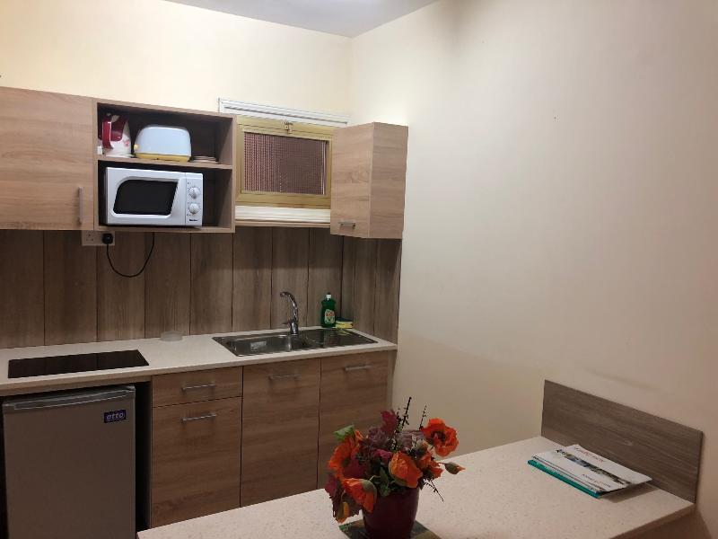 Antonis G. Aparthotel 2*