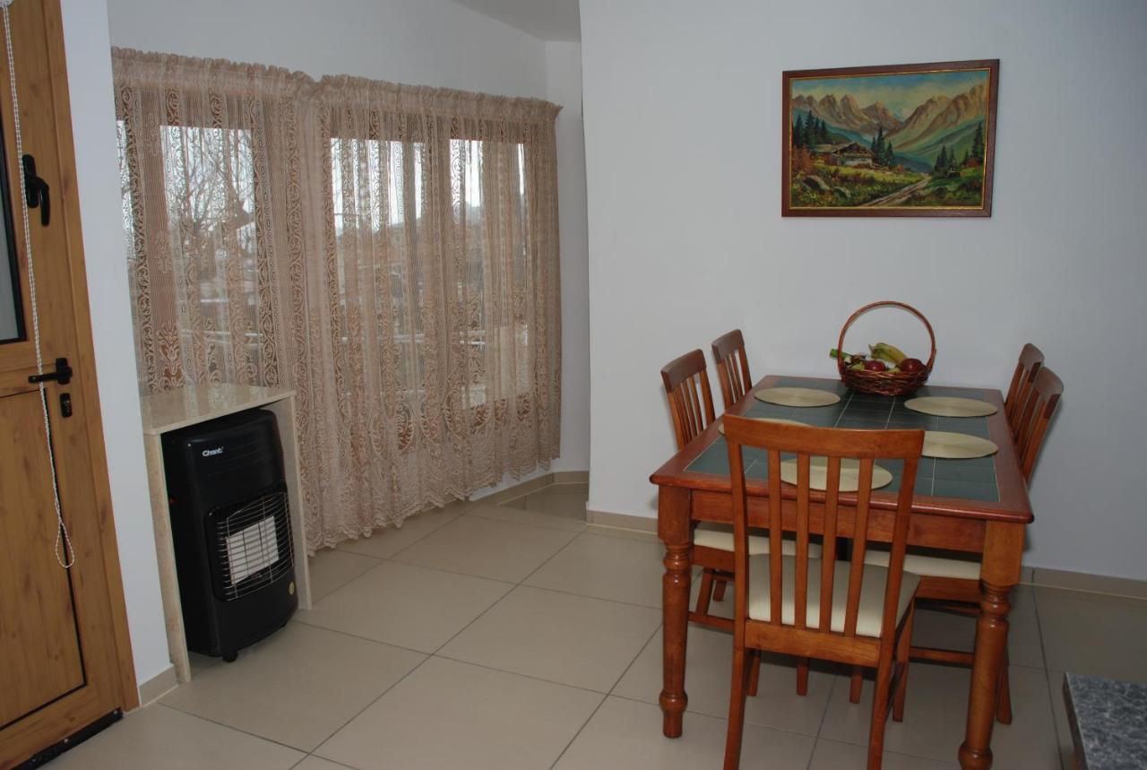 Appartement Kanarinis
