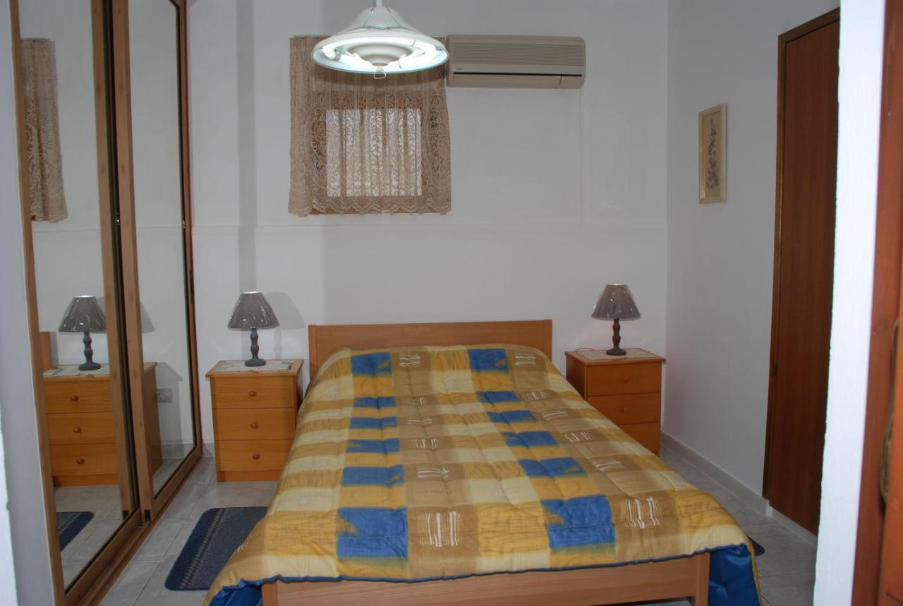 Kanarinis Appartement *