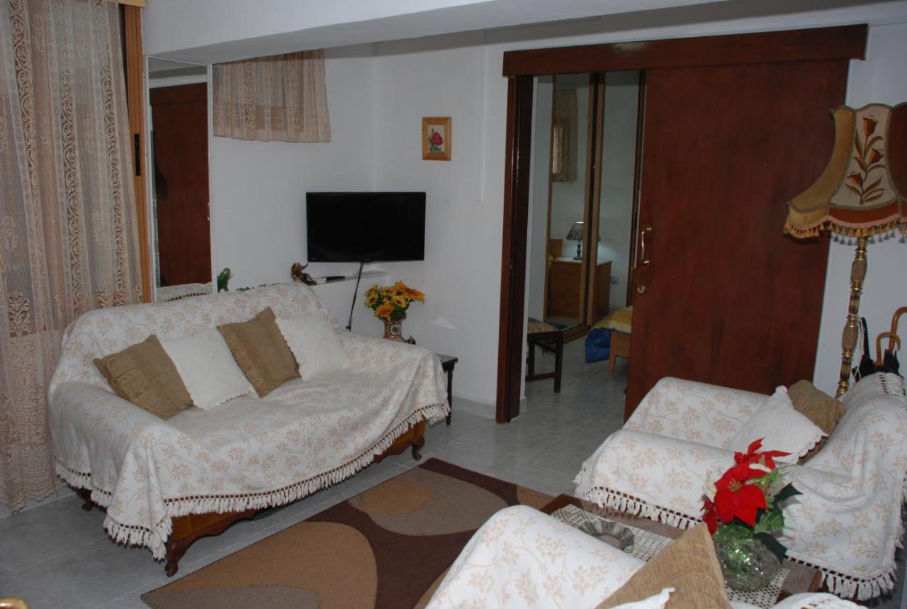 Appartement Kanarinis
