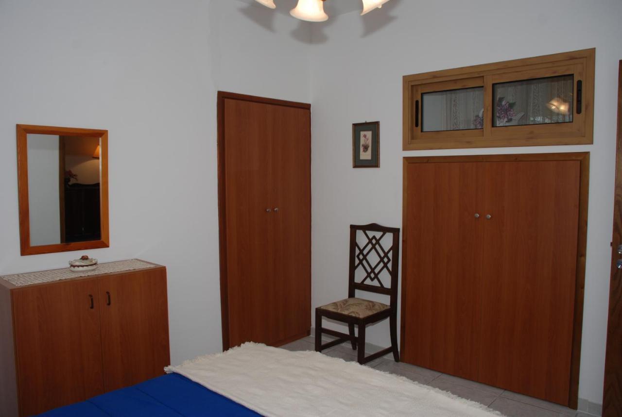 Appartement Kanarinis