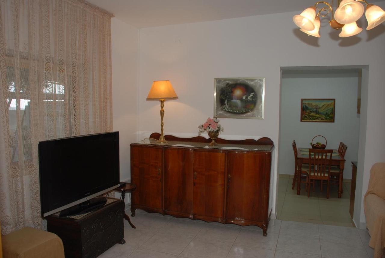 Kanarinis Appartement