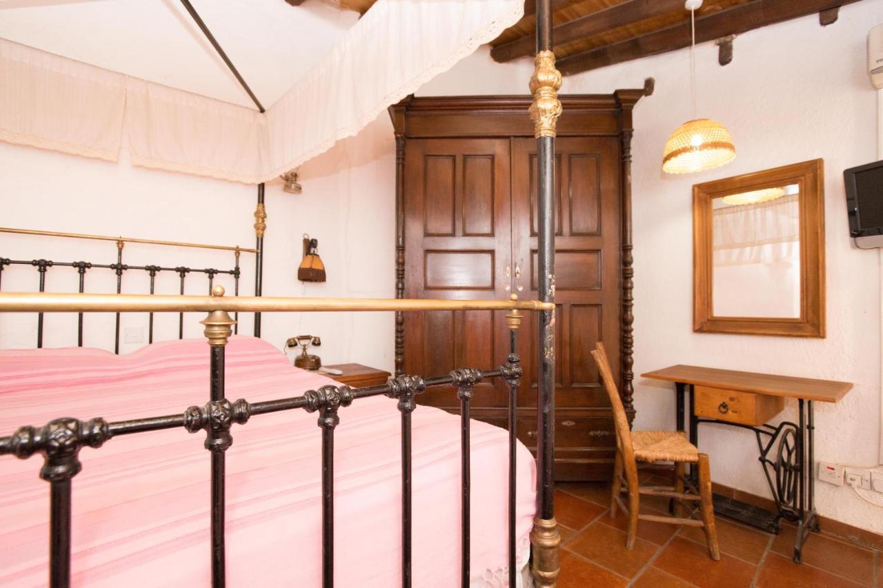 Linos Inn