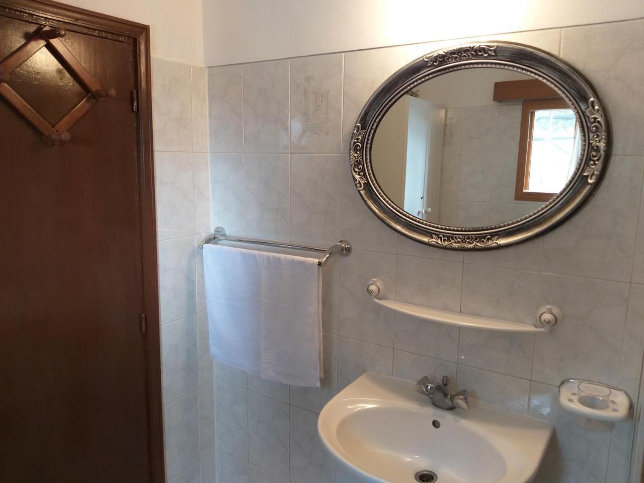 Appartement Kanarinis *