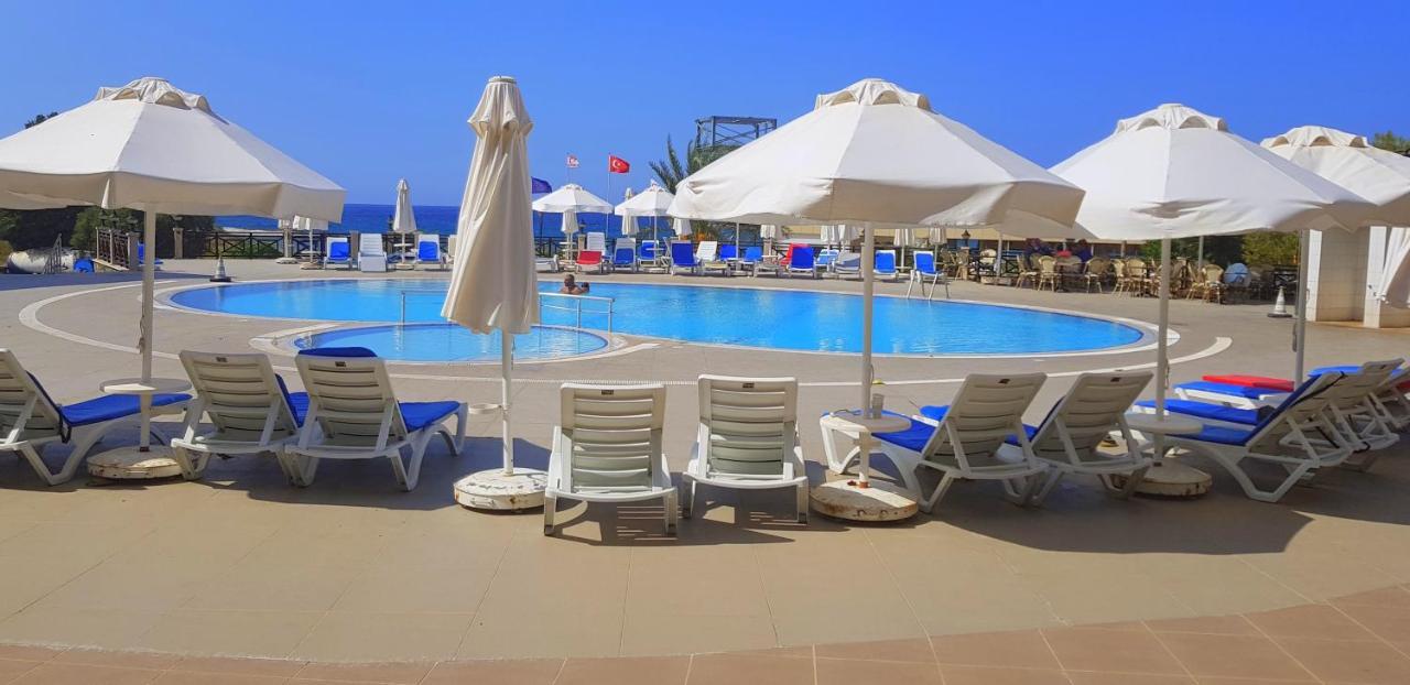 Kaplica On A Sandy Beach Hotel 3*