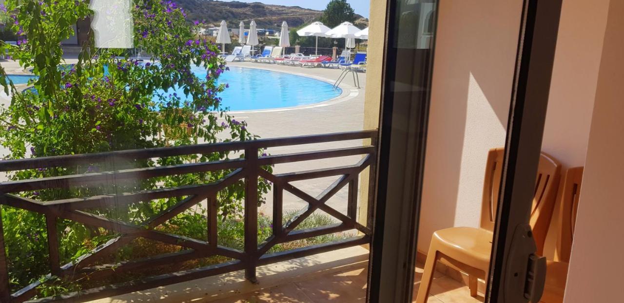 Hotel Kaplica On A Sandy Beach Trikomo